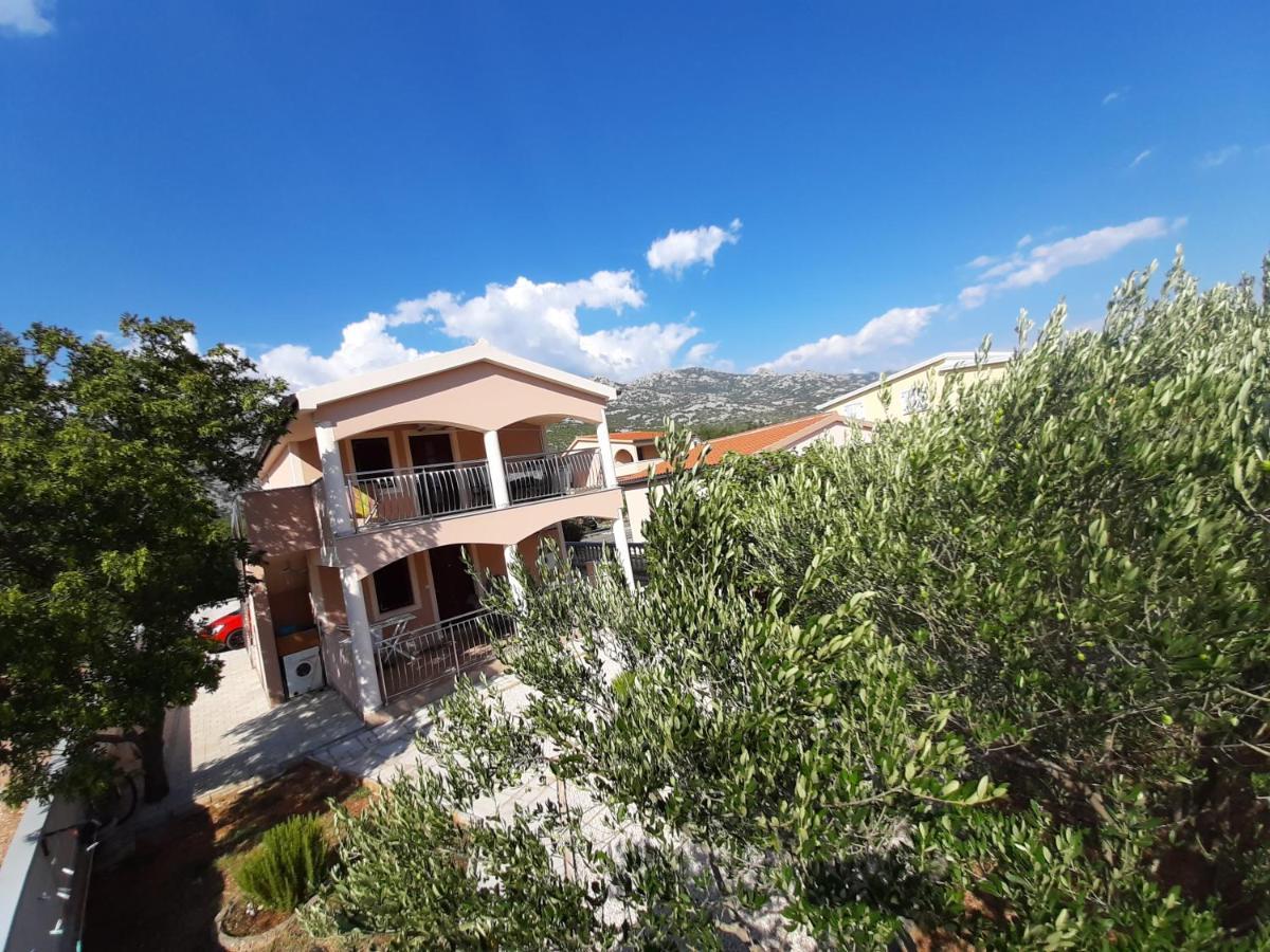 Apartman Pajo Seline Bagian luar foto